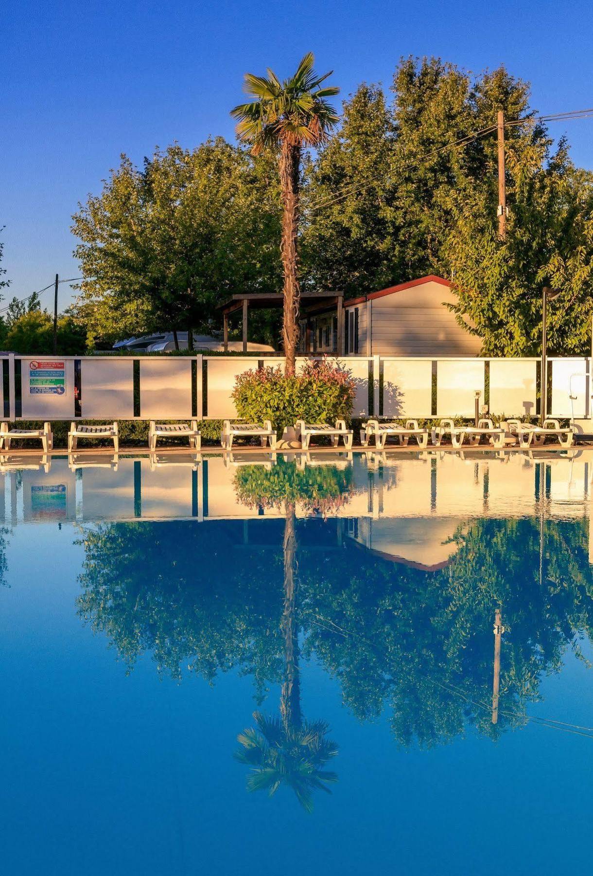 Butterfly Camping Village Peschiera del Garda Exterior photo