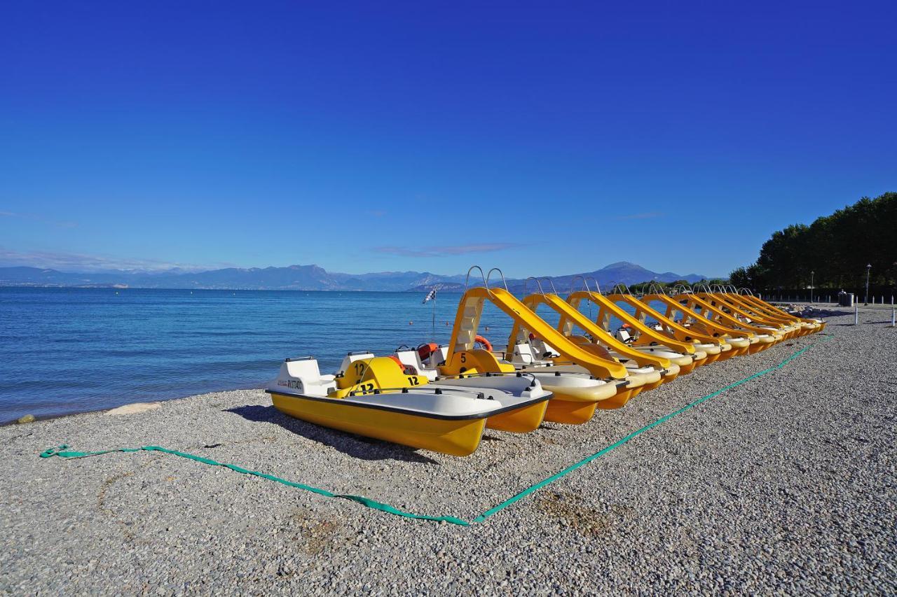 Butterfly Camping Village Peschiera del Garda Exterior photo