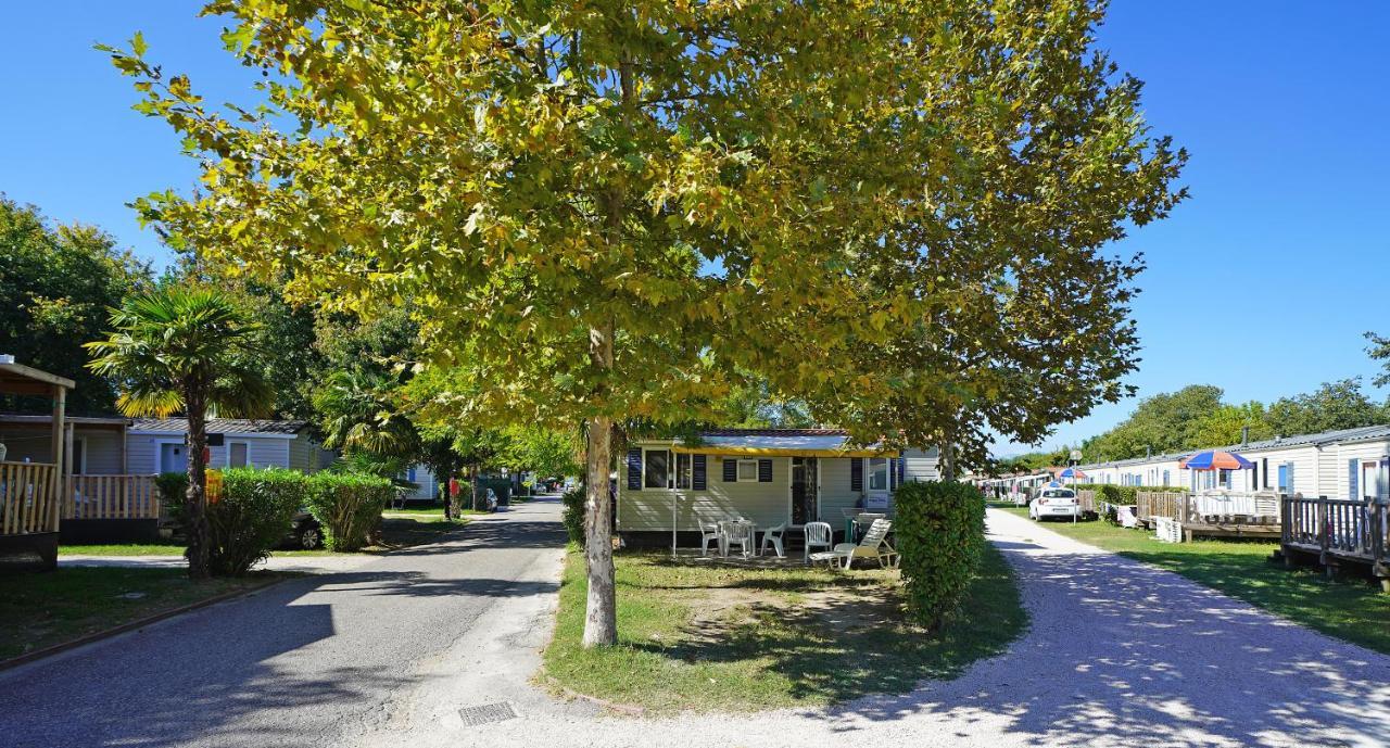Butterfly Camping Village Peschiera del Garda Exterior photo