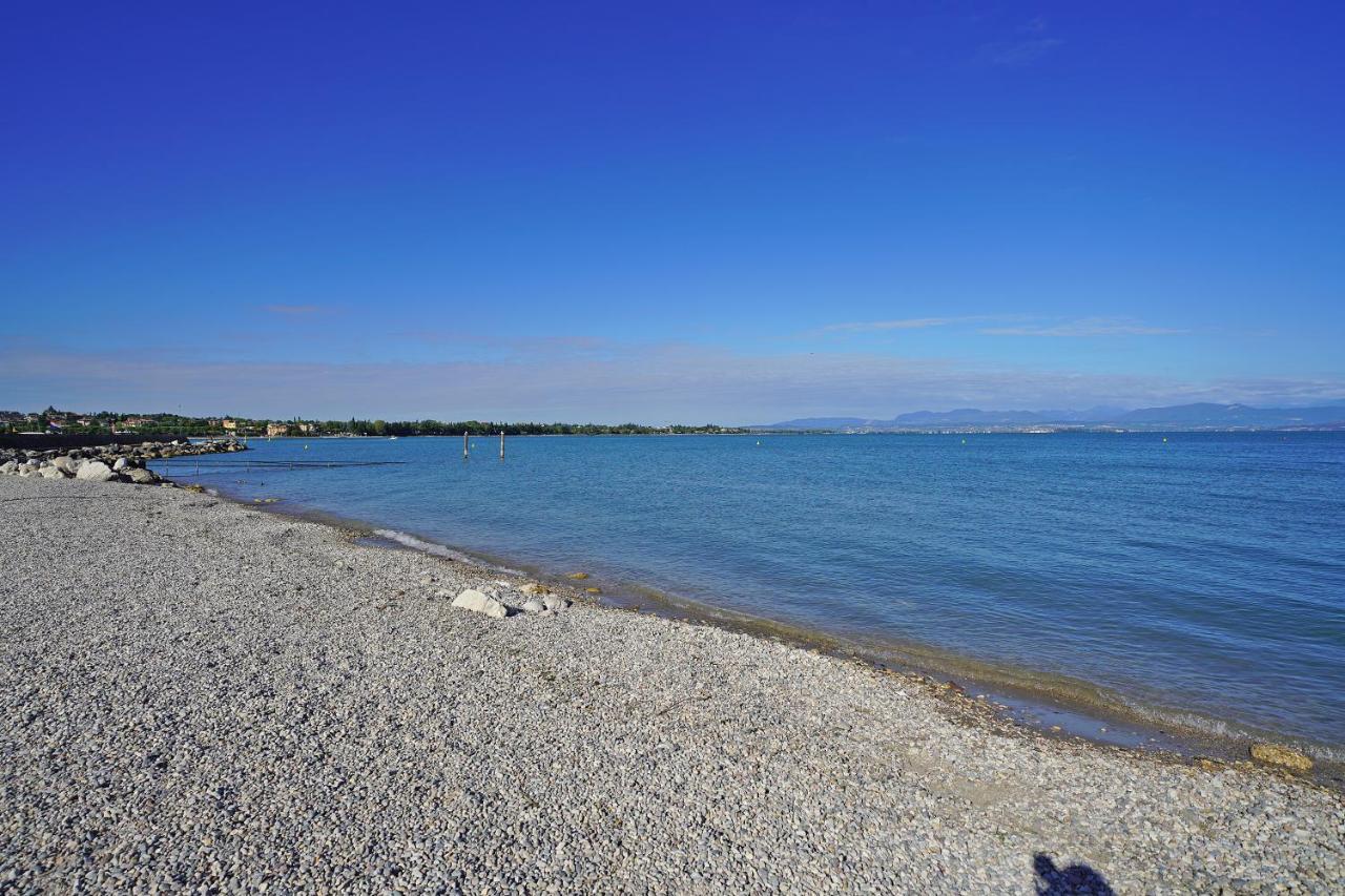 Butterfly Camping Village Peschiera del Garda Exterior photo